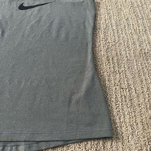 Nike Grey Logo Dri-fit Workout Tank Top - Picture 3 of 8